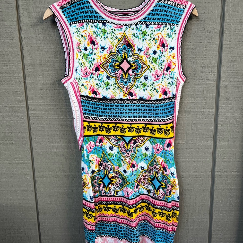 Venus Pretty Print Dress – Size Medium